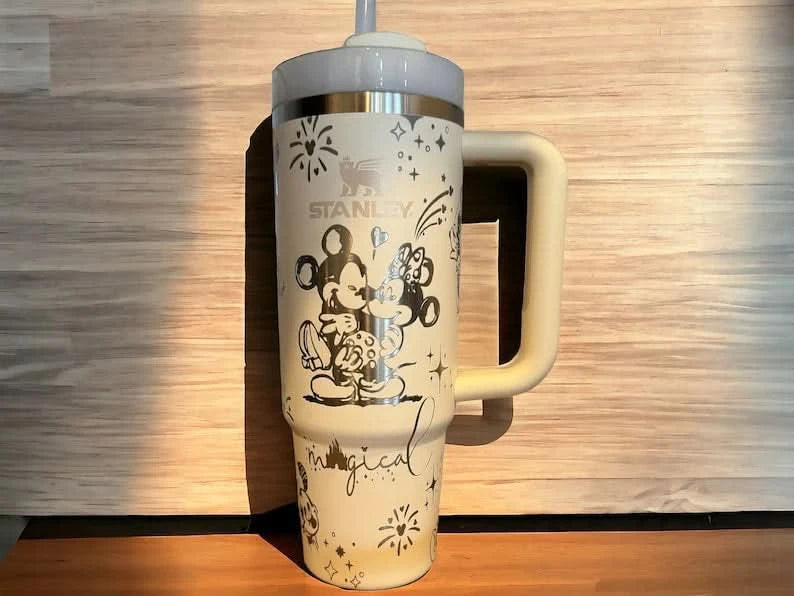 40 Oz DN Love  Tumbler - Embracing by the Castle TZ5